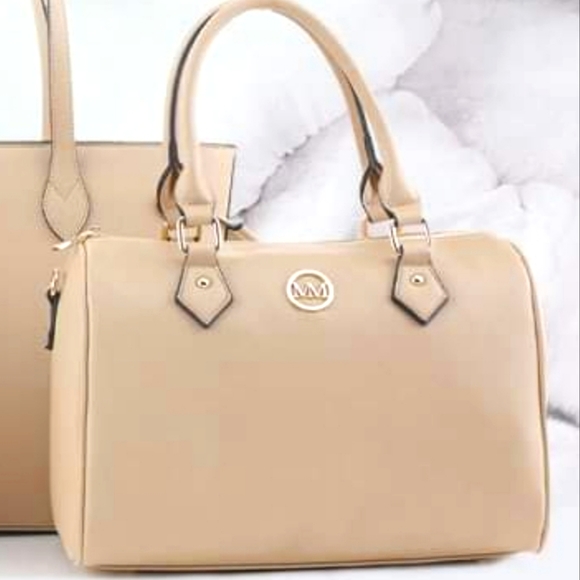 Marilyn Monroe Handbags - NWT Marilyn Monroe Tan Handbag
